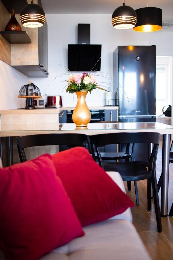Beach Paradise 5 Stars Apartments Hoek van Holland Ngoại thất bức ảnh