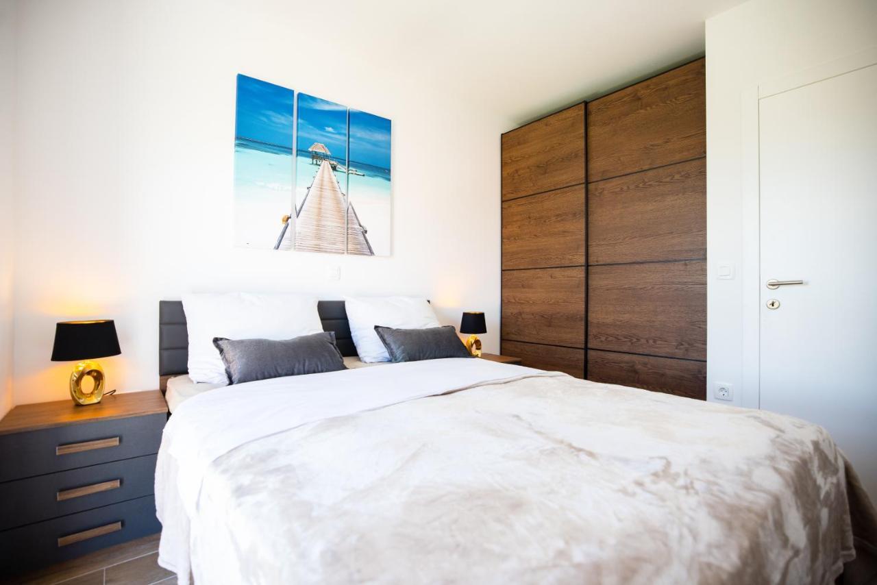 Beach Paradise 5 Stars Apartments Hoek van Holland Ngoại thất bức ảnh