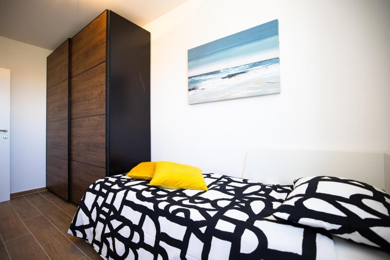 Beach Paradise 5 Stars Apartments Hoek van Holland Ngoại thất bức ảnh
